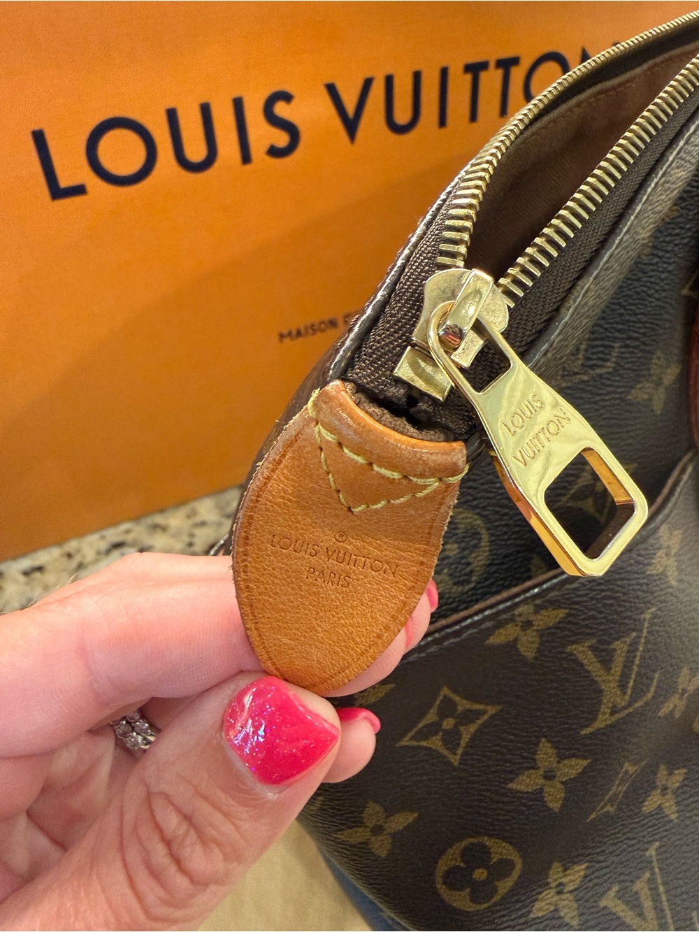 Louis Vuitton Totally MM Monogram Canvas Tote - Picture 3 of 7